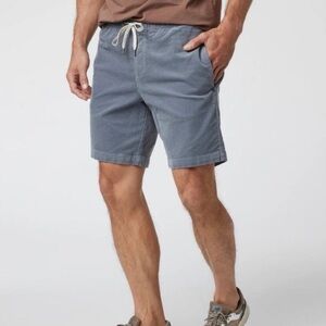 Vuori Men's Optimist Short Corduroy Color Dark Gray Size Small V385